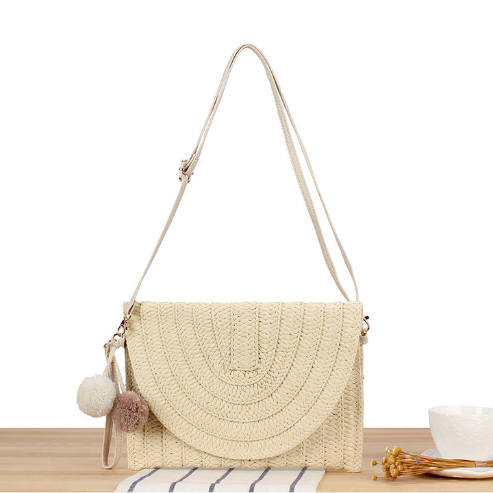Woven natural material shoulder bag with original wave pattern Skanto