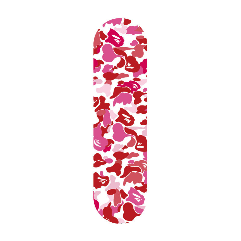 Grafisk skateboarddekk med tilpasset design Skanto