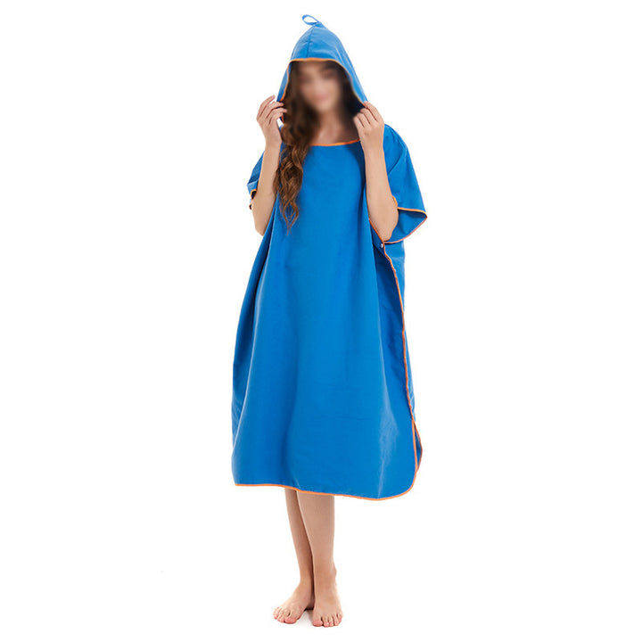Dame hetteponcho av myk mikrofiberstoff Skanto