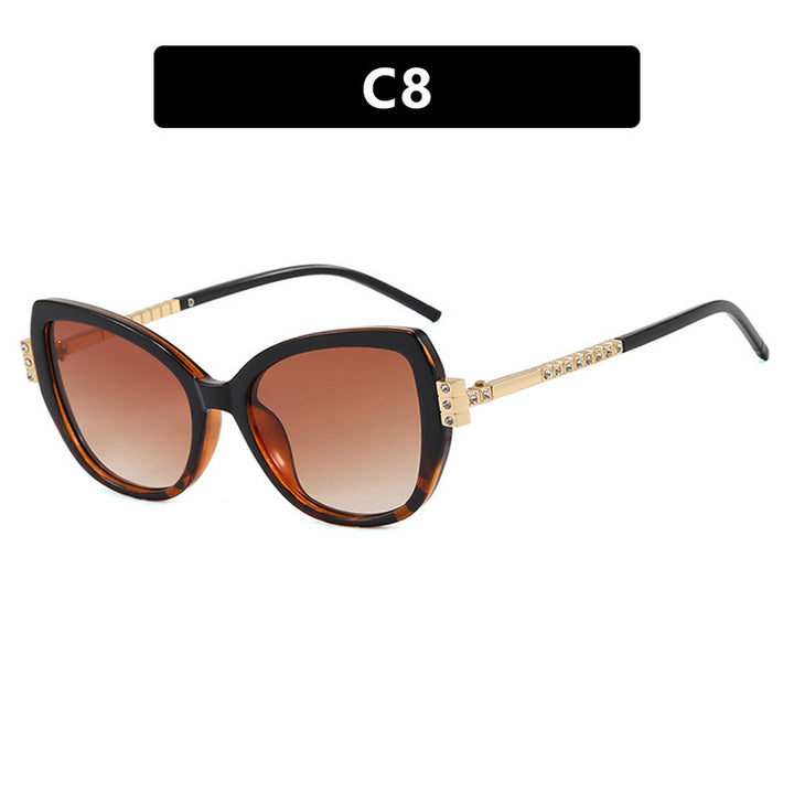 Women's oversized sunglasses with protective UV filter and elegant accents Skanto