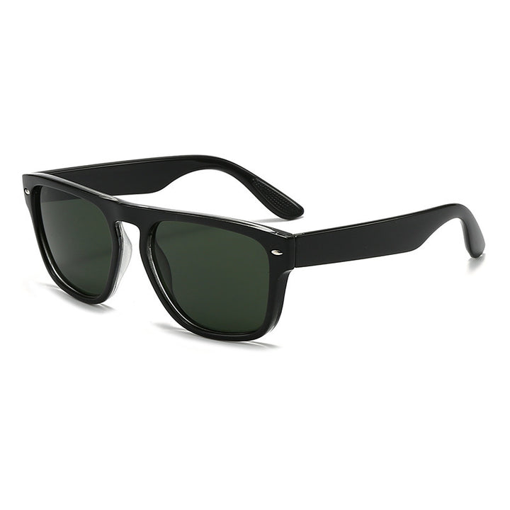 Damer Klassisk solbrille i moteriktig rektangulært design Skanto