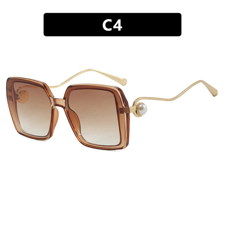 Women's trendy square glasses with elegant metal frame and unique accents Skanto