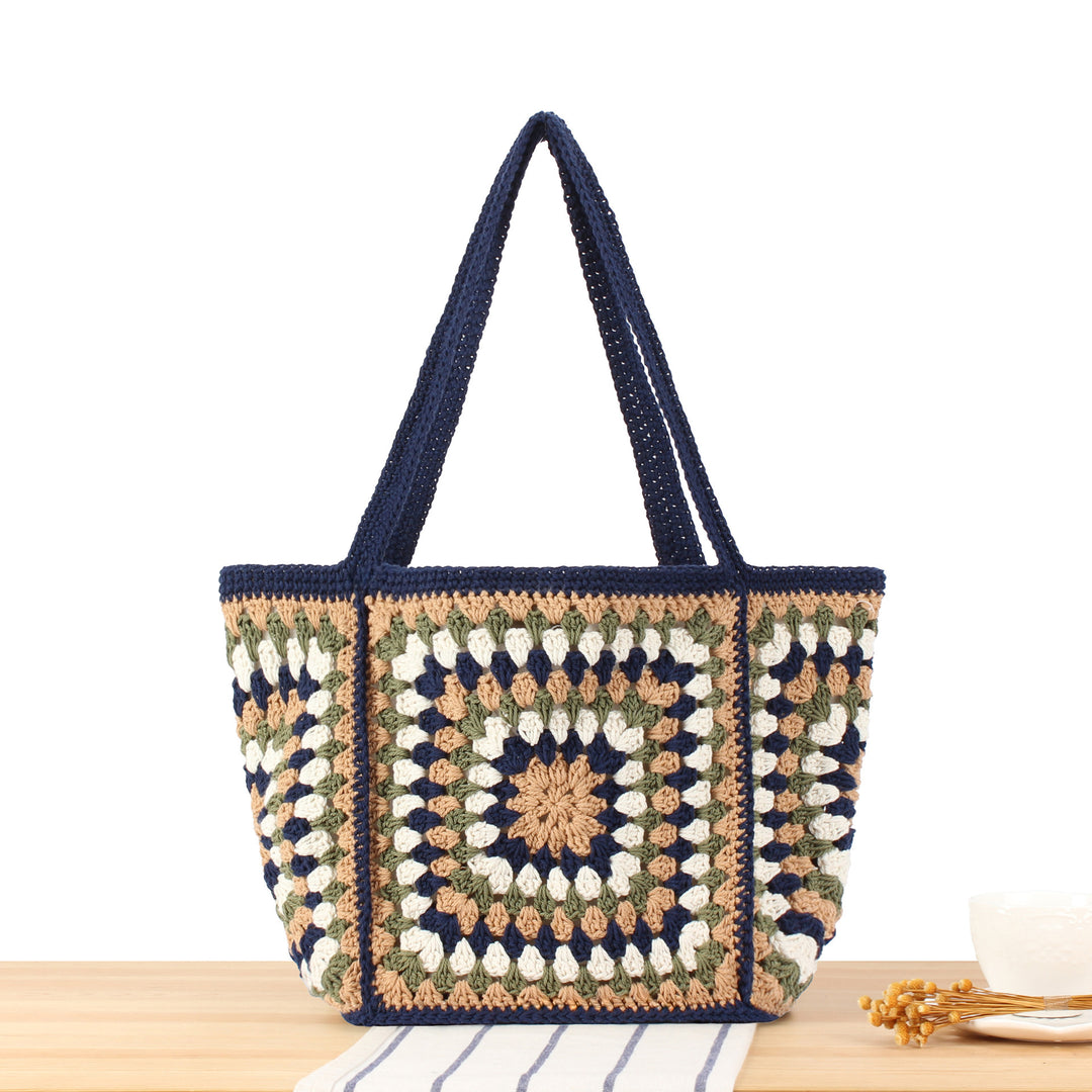 Handbag in the creative granny square design Skanto