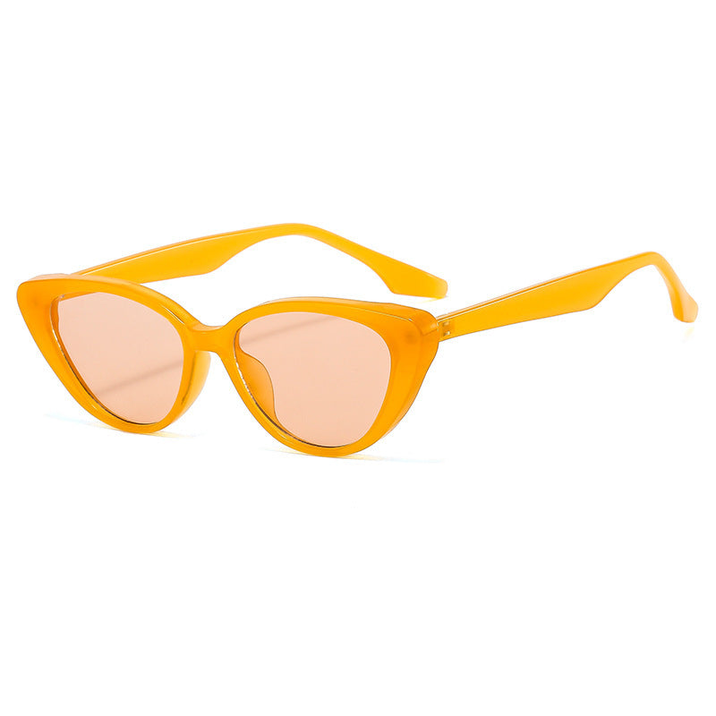 Dame Cat-Eye solbriller med moderne ekstrem ramme Skanto