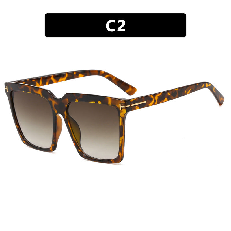 Dame oversized solbriller med elegant og polariserende glassdesign Skanto