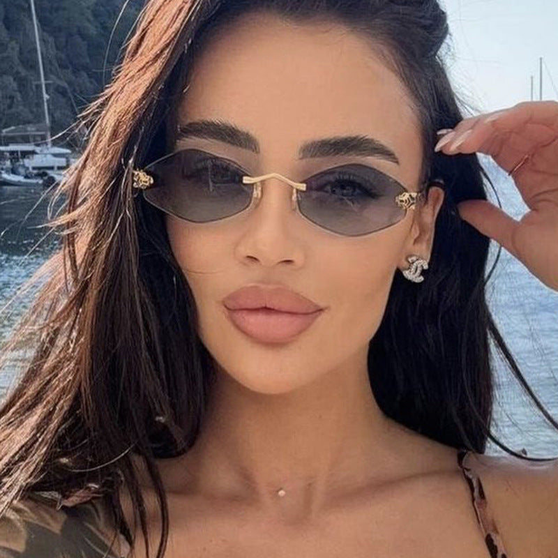Women's geometric sunglasses with double metal frame and protective lenses Skanto