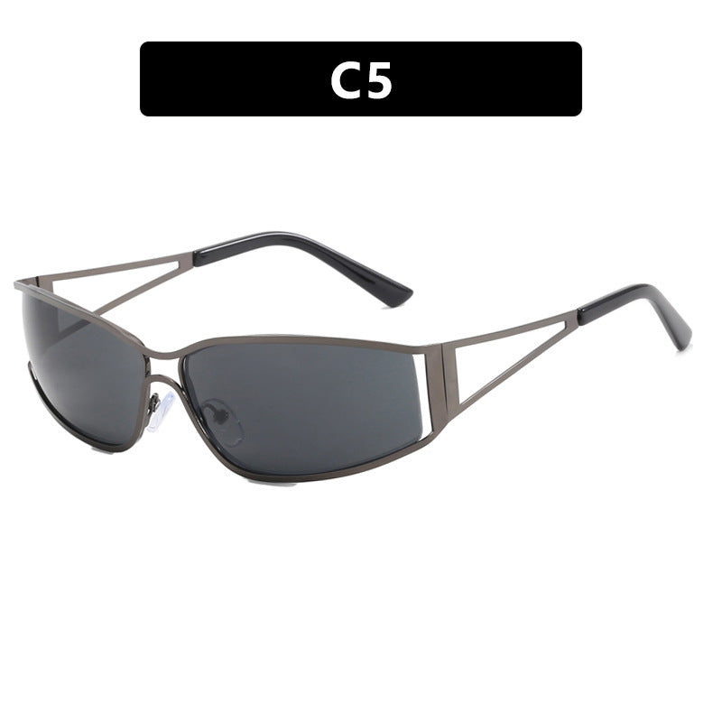 Women's sporty sunglasses with modern frame Skanto