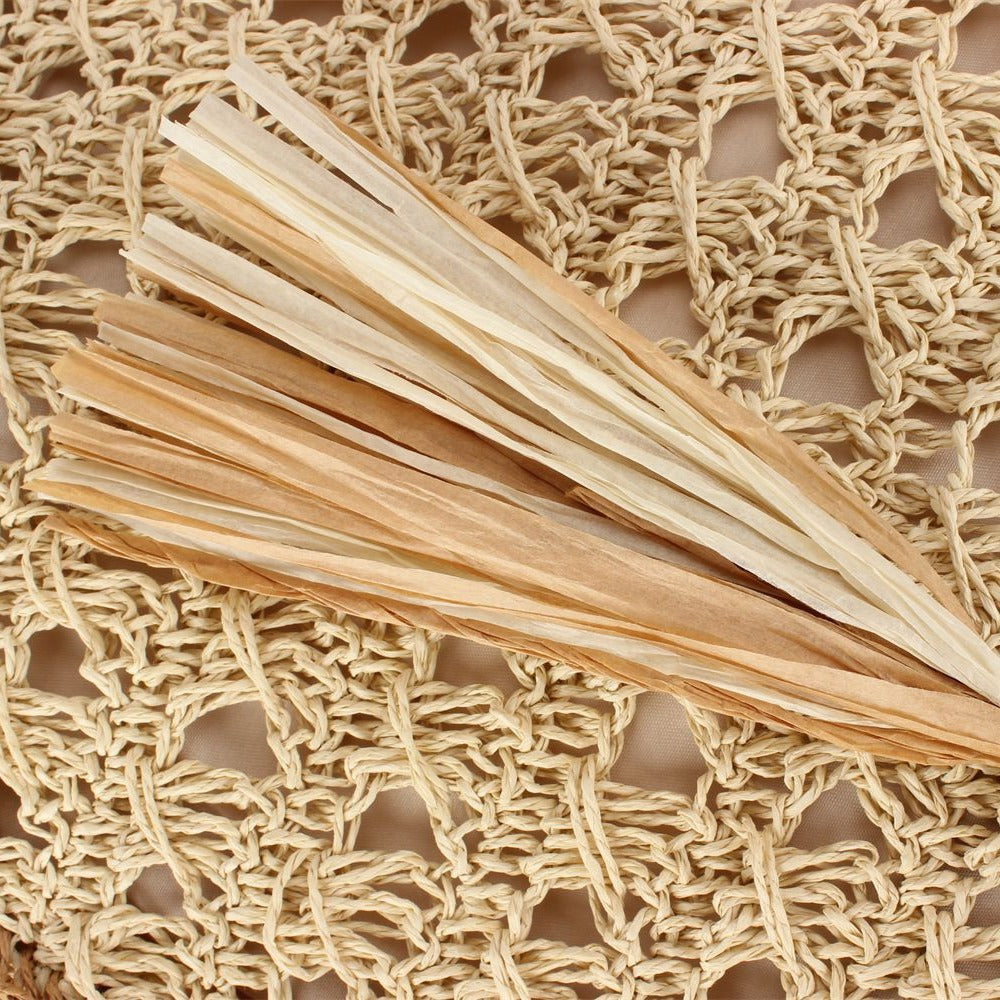 Handbag Made of Hand-Woven Natural Material with Appealing Fringe Detail Skanto