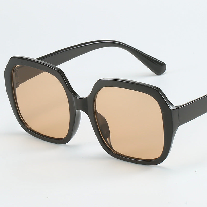Dame Modisk Oversized-solbrille med ekstravagante leoparddetaljer Skanto