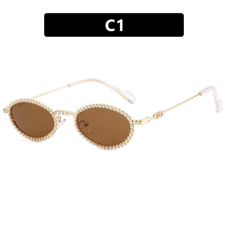 Women's eccentric sunglasses with original frame and modern lenses Skanto
