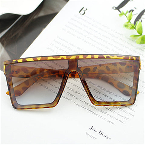 Dame Sporty beskyttelsesbrille i moderne Shield-design Skanto
