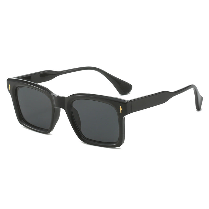 Dame stilig firkantet solbrille Skanto
