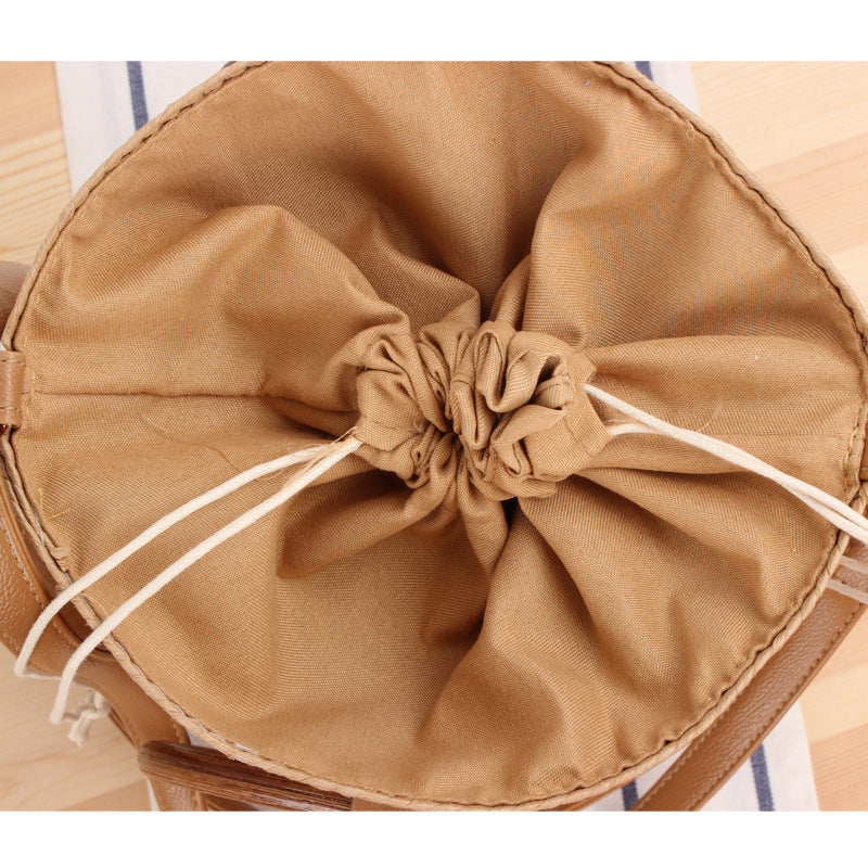 Tote bag with elegant handle design Skanto