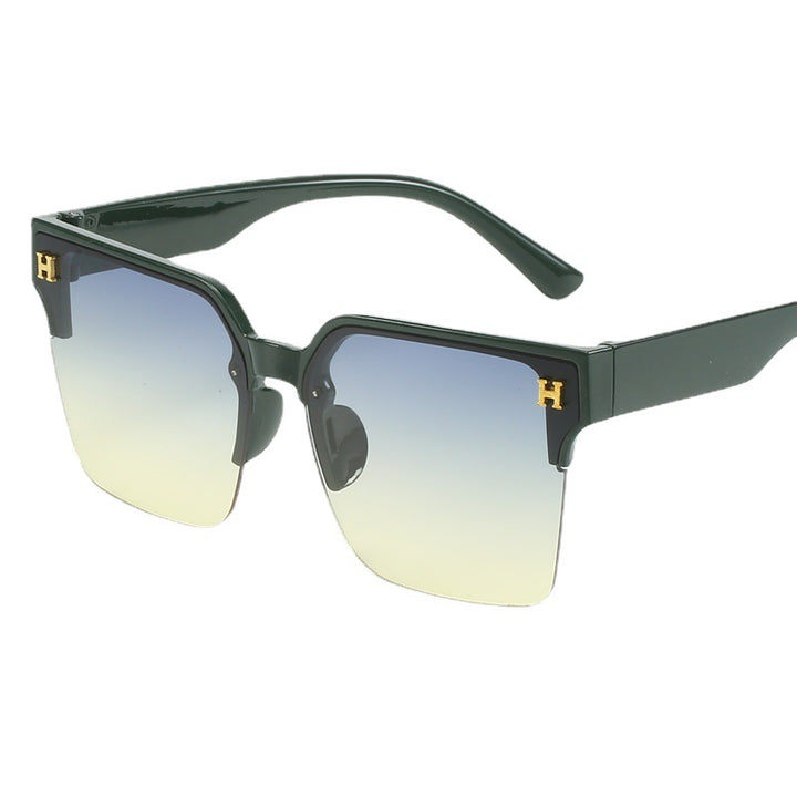 Dame kvadratisk solbrille med elegant metallramme Skanto