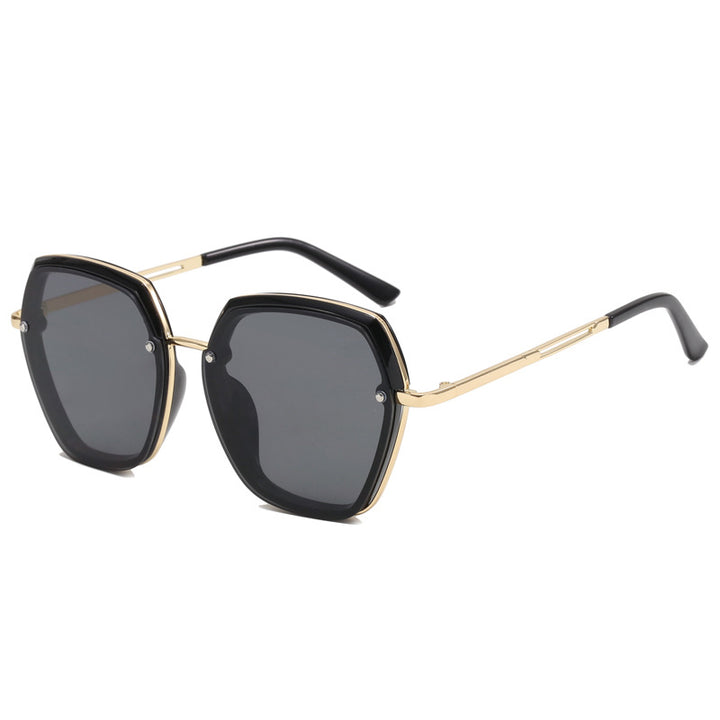 Dame Mote Oversized-solbriller med elegant rammestruktur Skanto
