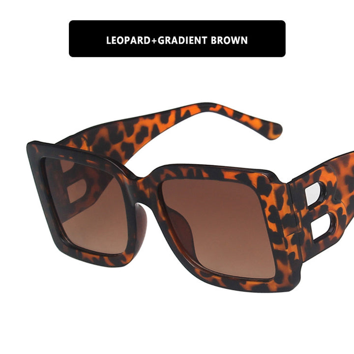 Women's fashionable sunglasses in trendy leopard design Skanto