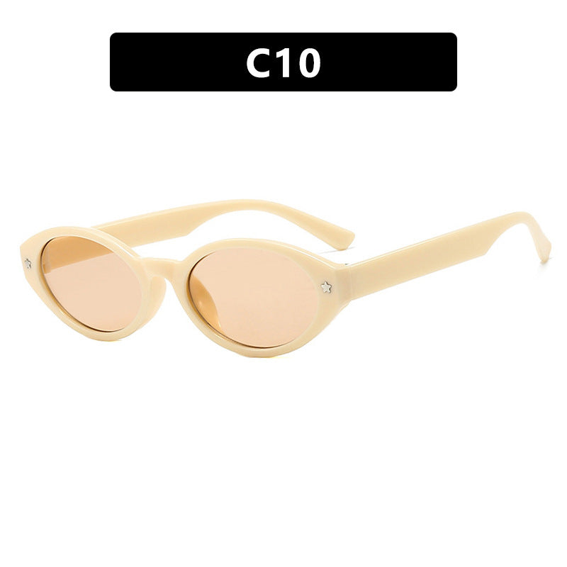 Women's Cat-Eye Sunglasses with Elegant Carrying Case Design Skanto