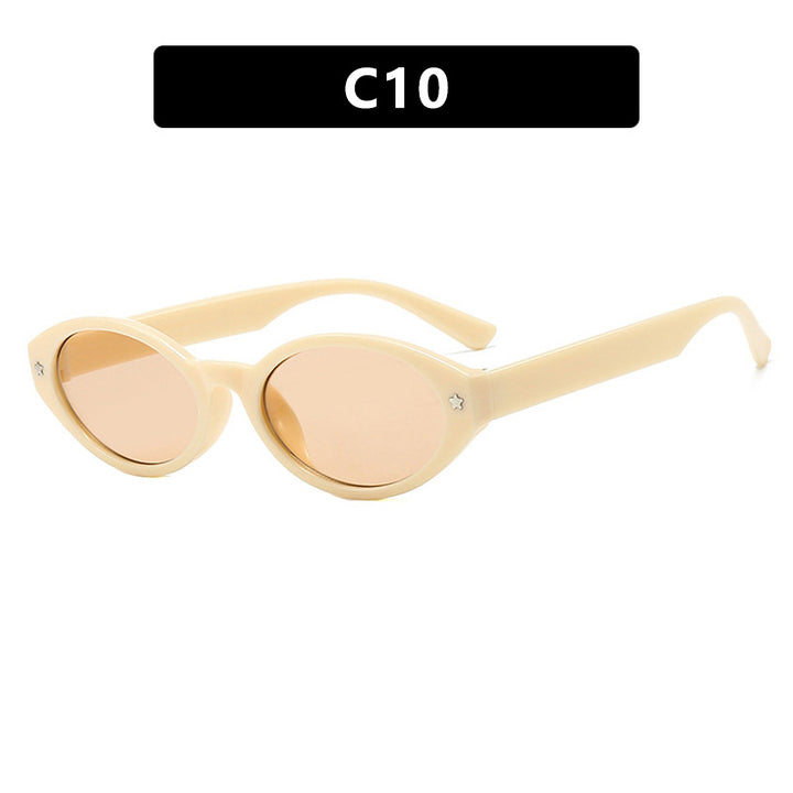 Women's Cat-Eye Sunglasses with Elegant Carrying Case Design Skanto