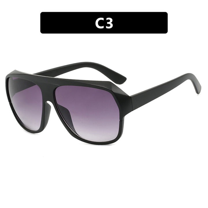 Dame moteriktig oversized solbrille med sporty design Skanto