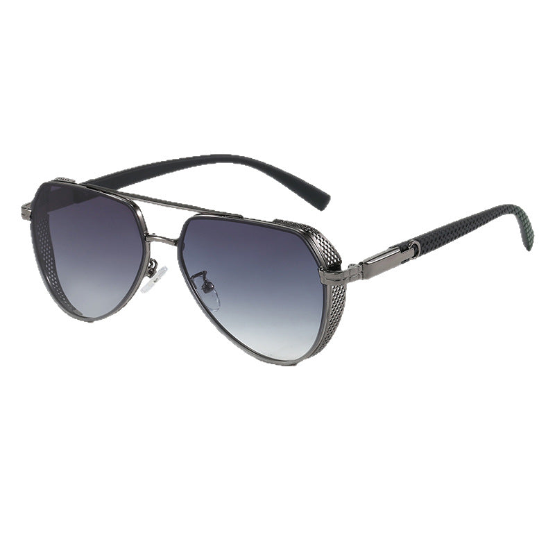 Dame moteriktig solbrille med stilige aksenter Skanto