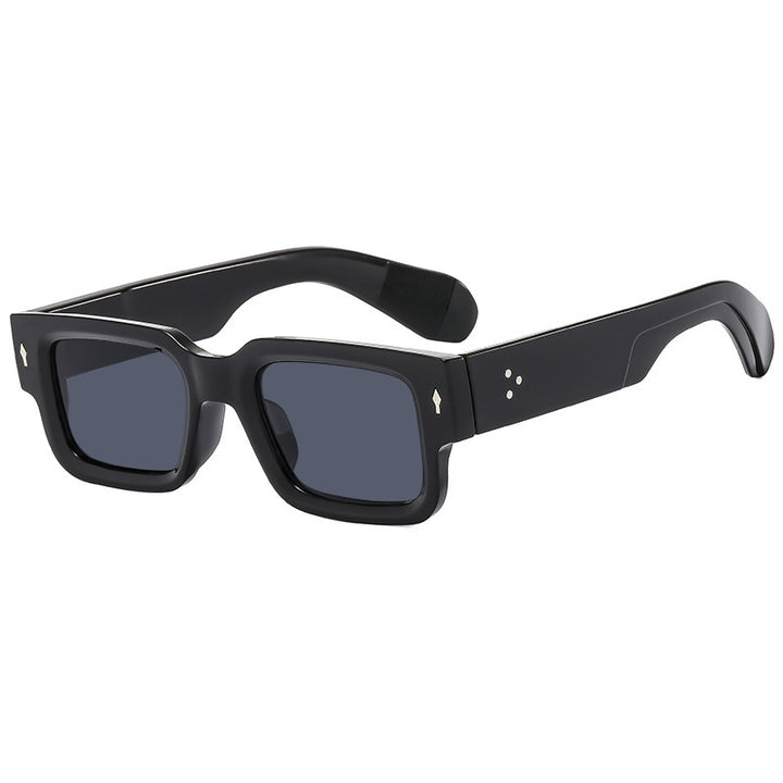 Dame moteriktig kvadratisk solbrille i iøynefallende skjoldpatt-design Skanto
