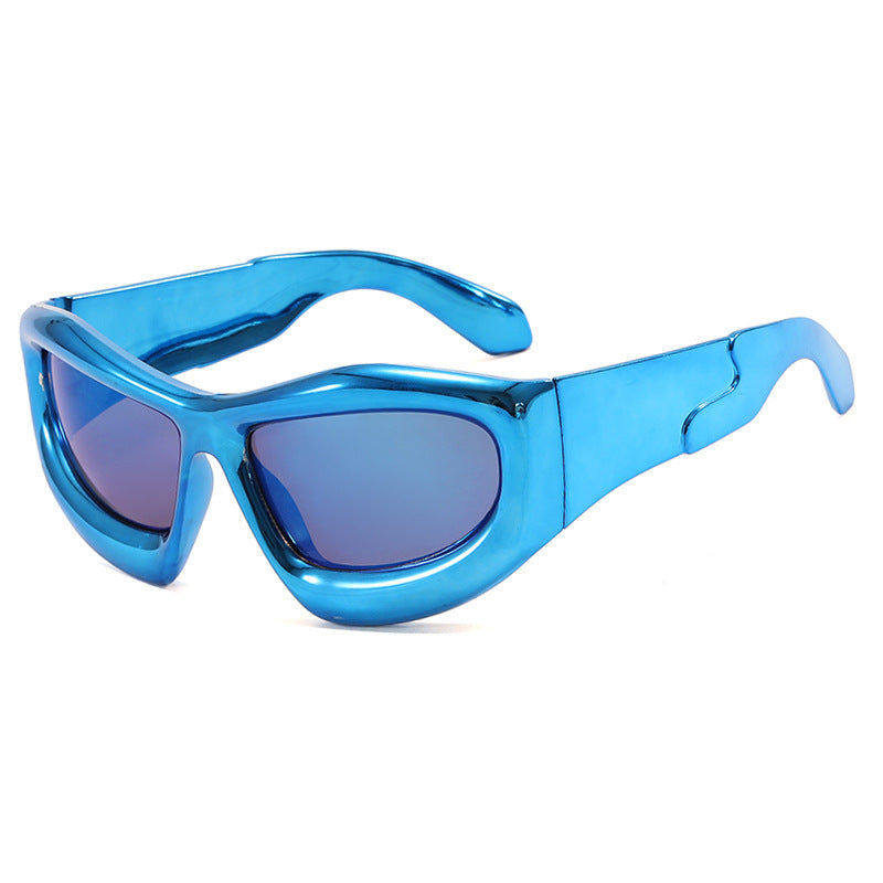Dame sporty solbriller med futuristisk design Skanto
