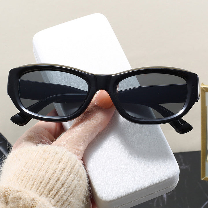 Dame moteriktig Cat-Eye solbrille med fleksibel ramme og UV-beskyttelse Skanto