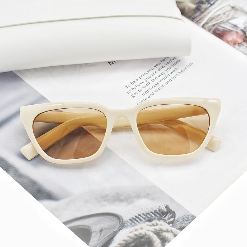 Damer geometrisk designer solbrille i moderne stil Skanto
