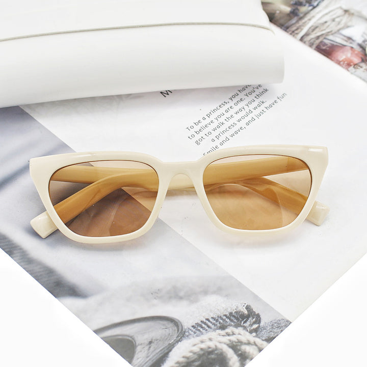 Damer geometrisk designer solbrille i moderne stil Skanto