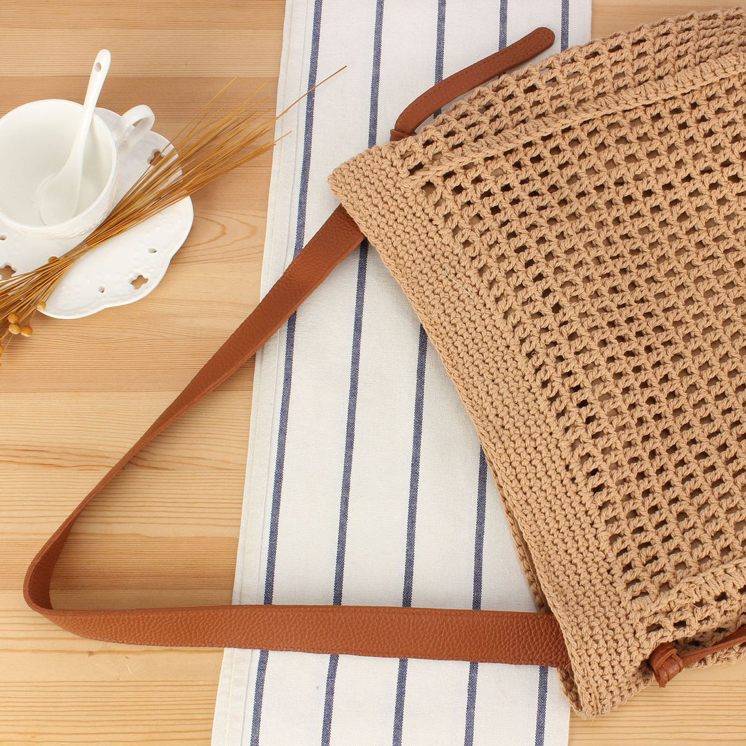 Hand-woven tote bag with elegant texture Skanto