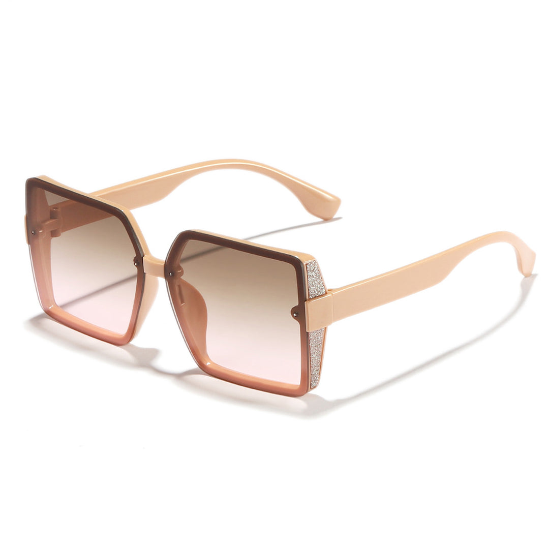 Dame moteriktig solbrille i ekstravagant firkantet design Skanto