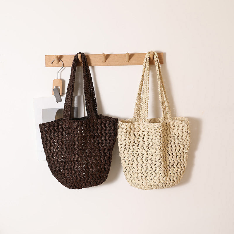 Braided Raffia Crossbody Bag with Spacious Interior Capacity Skanto