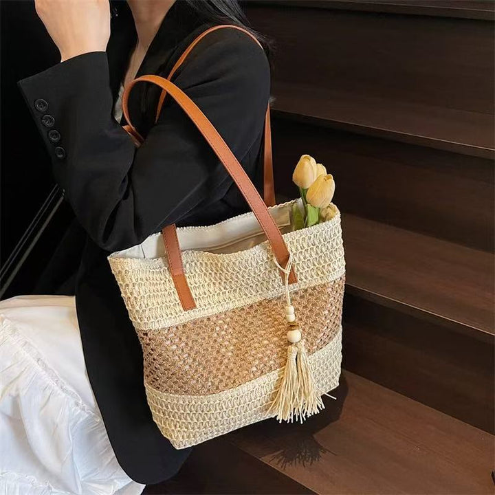 Elegant and Versatile Beach Bag Skanto