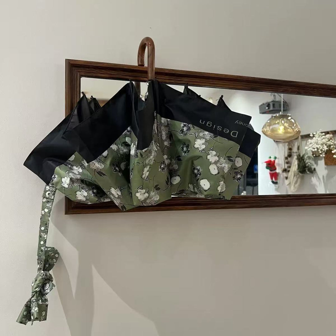 Dame Faltparaply med stilfullt blomsterdesign Skanto