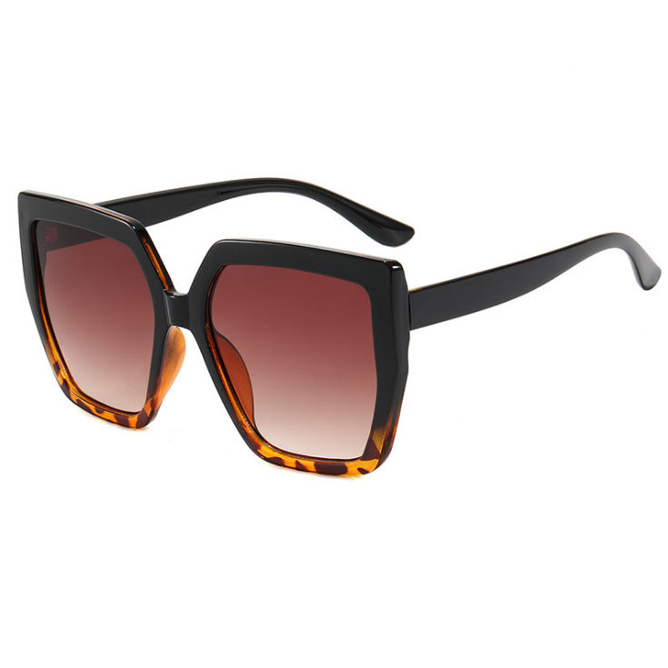 Damen elegant oversized solbrille med luksuriøs ramme Skanto