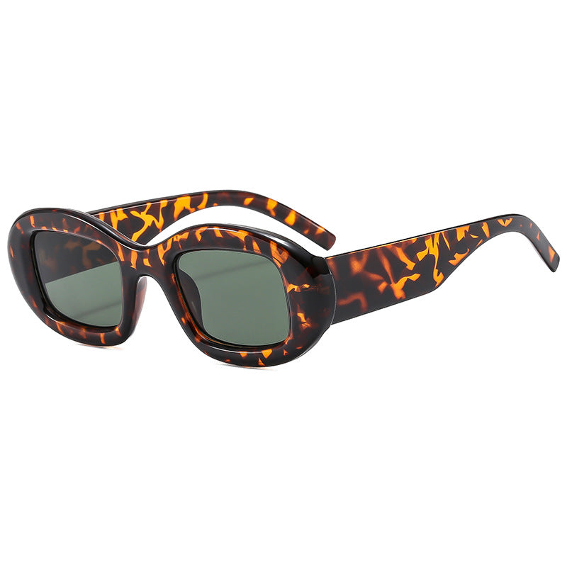 Dame Modisk solbrille med myk, buet ramme Skanto
