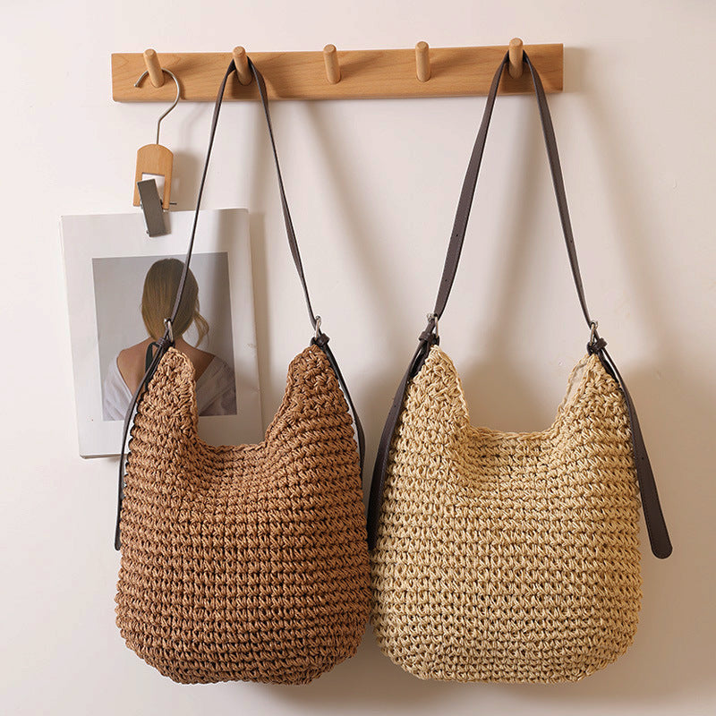 Light handbag with wide shoulder strap Skanto