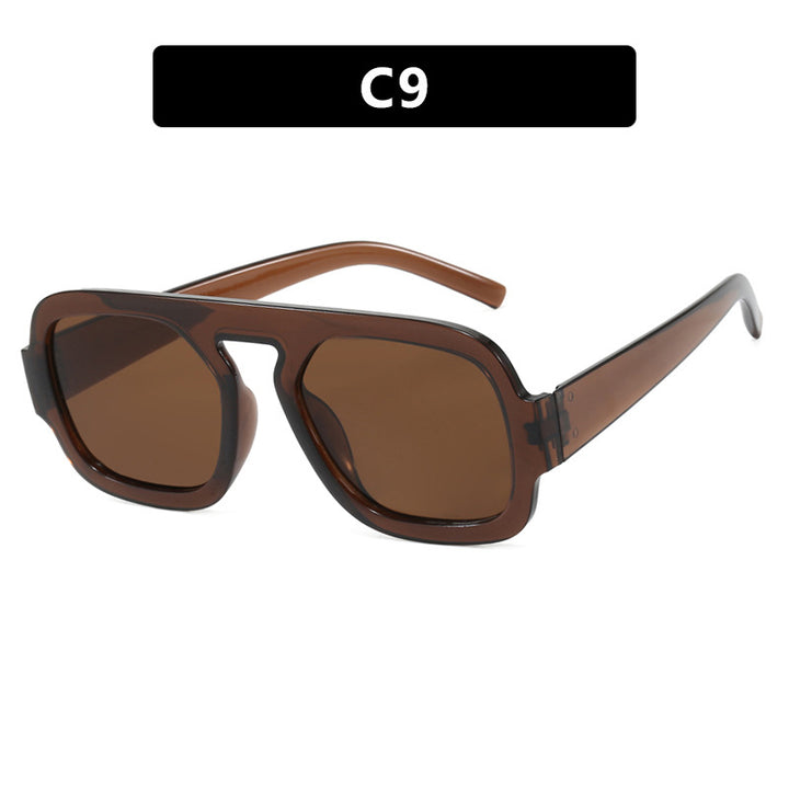 Women's Fashionable Sunglasses in Modern Retro Style Skanto