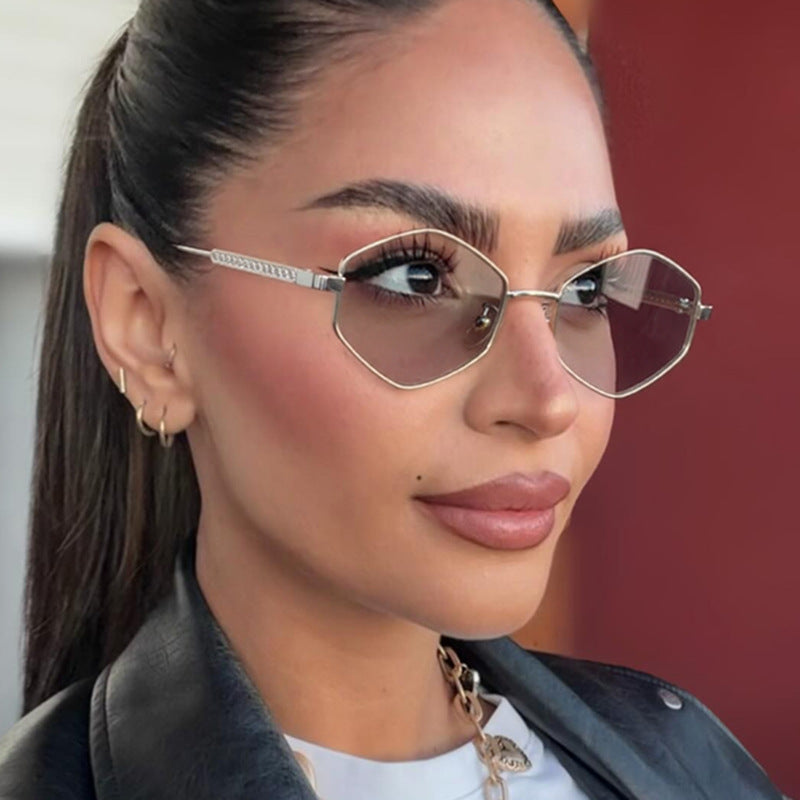 Women's hexagonal sunglasses with elegant metal accents and UV protection Skanto
