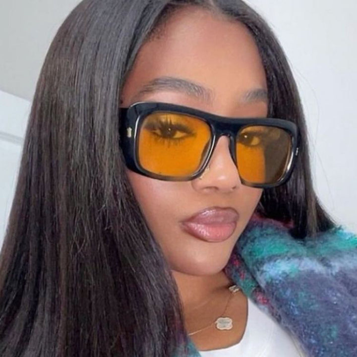 Dame oversized kvadratisk solbrille med bred ramme og polariserte linser Skanto