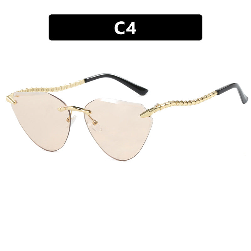 Women's Cat-Eye Sunglasses with Unique Gold Frame Design and Protective Lenses Skanto