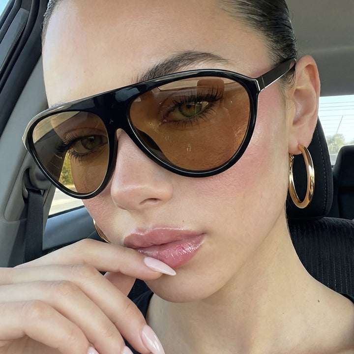Women's Sporty Sunglasses with Modern Protective Design Skanto