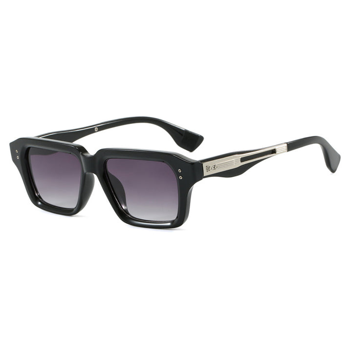 Women's Stylish Square Sunglasses with Luxurious Tortoiseshell Pattern and Durable Frame Skanto