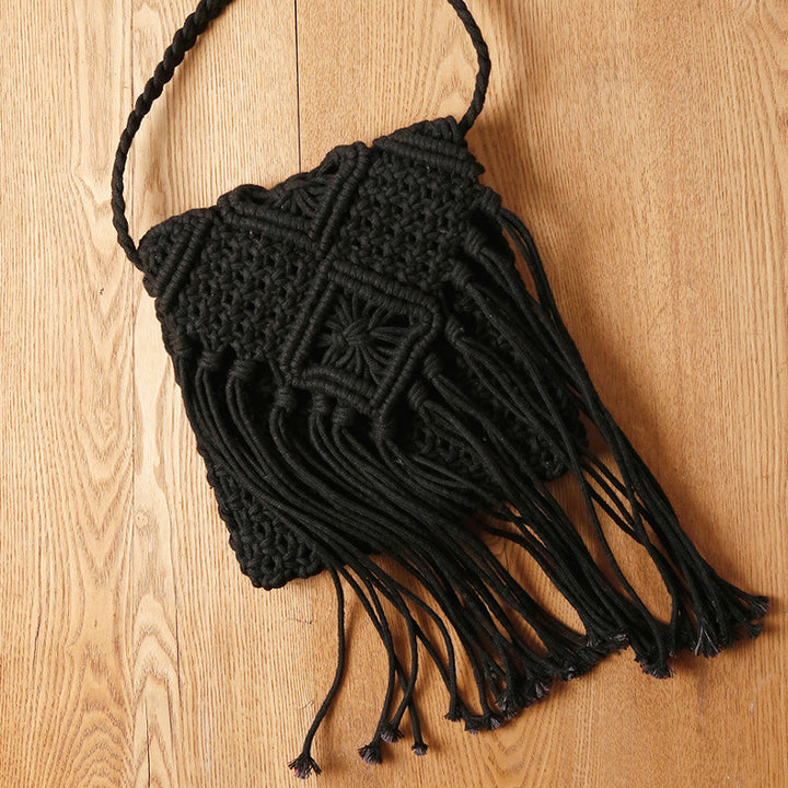 Macrame crossover bag with elegant fringe detail Skanto