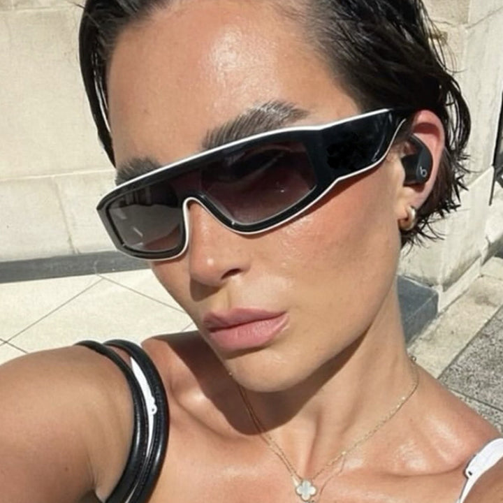 Women's fashionable sports sunglasses with innovative design and wide frame Skanto