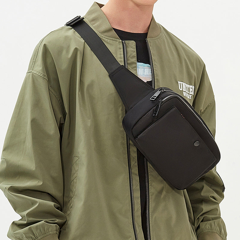 Lettvekt Multi-lomme Sling Bag Skanto