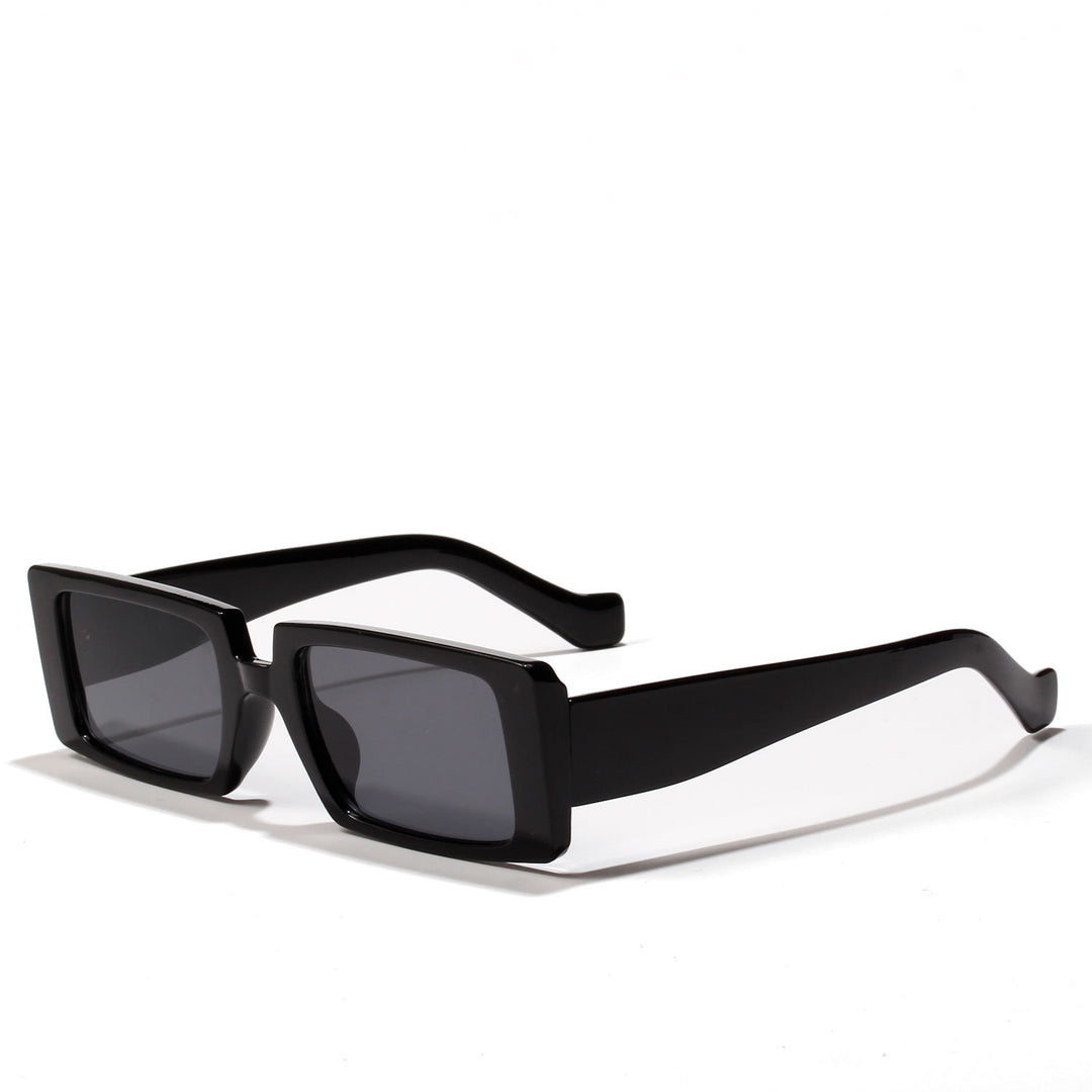Dame oversized solbriller med moderne ramme Skanto