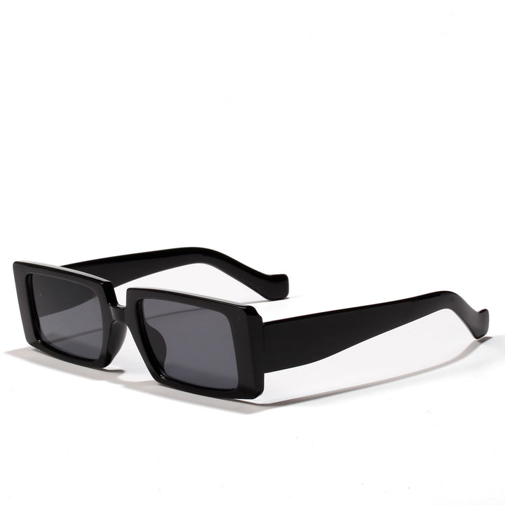 Dame oversized solbriller med moderne ramme Skanto