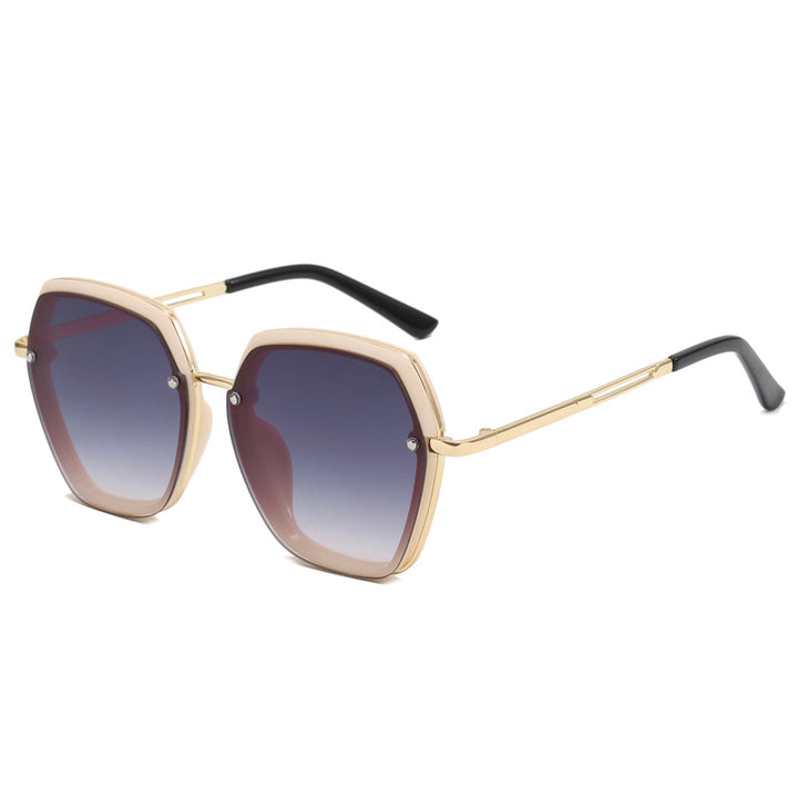 Dame Mote Oversized-solbriller med elegant rammestruktur Skanto