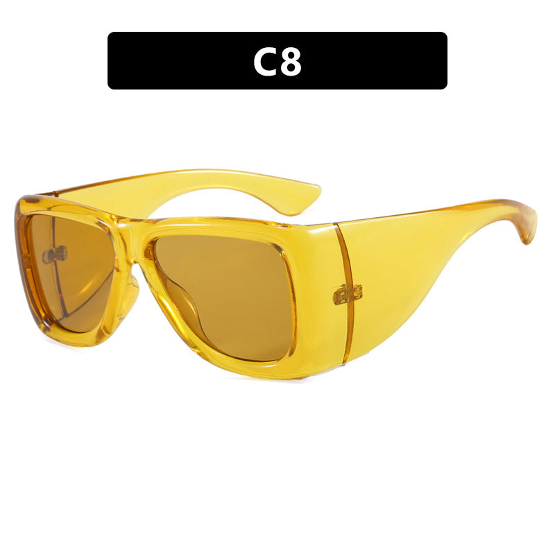Women's trendy oversized sunglasses with striking tortoise design Skanto